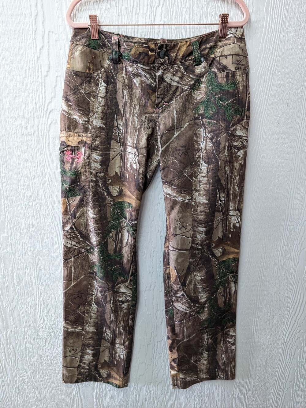Under Armour Semi Fitted Realtree Camo Pants Hunting Camping Hiking Women's 10